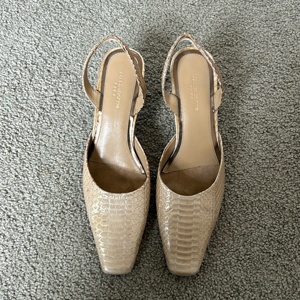Cream kitten heel